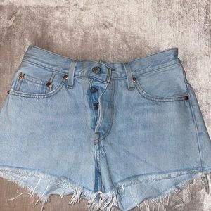 Levi’s Light Wash Jean Shorts